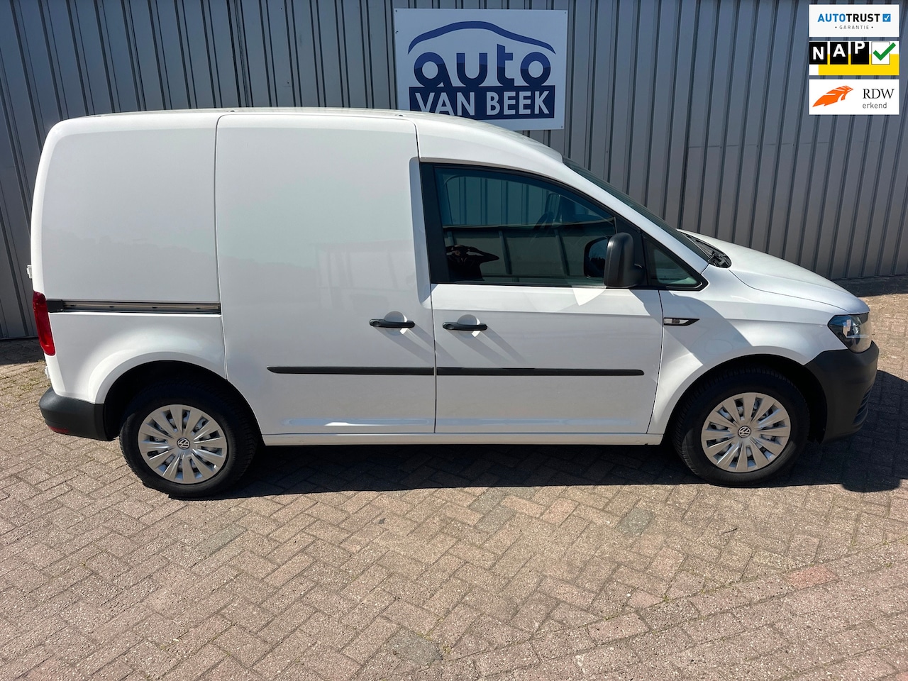 Volkswagen Caddy - 2.0 TDI L1H1 BMT Trendline 2.0 TDI L1H1 BMT Trendline - AutoWereld.nl
