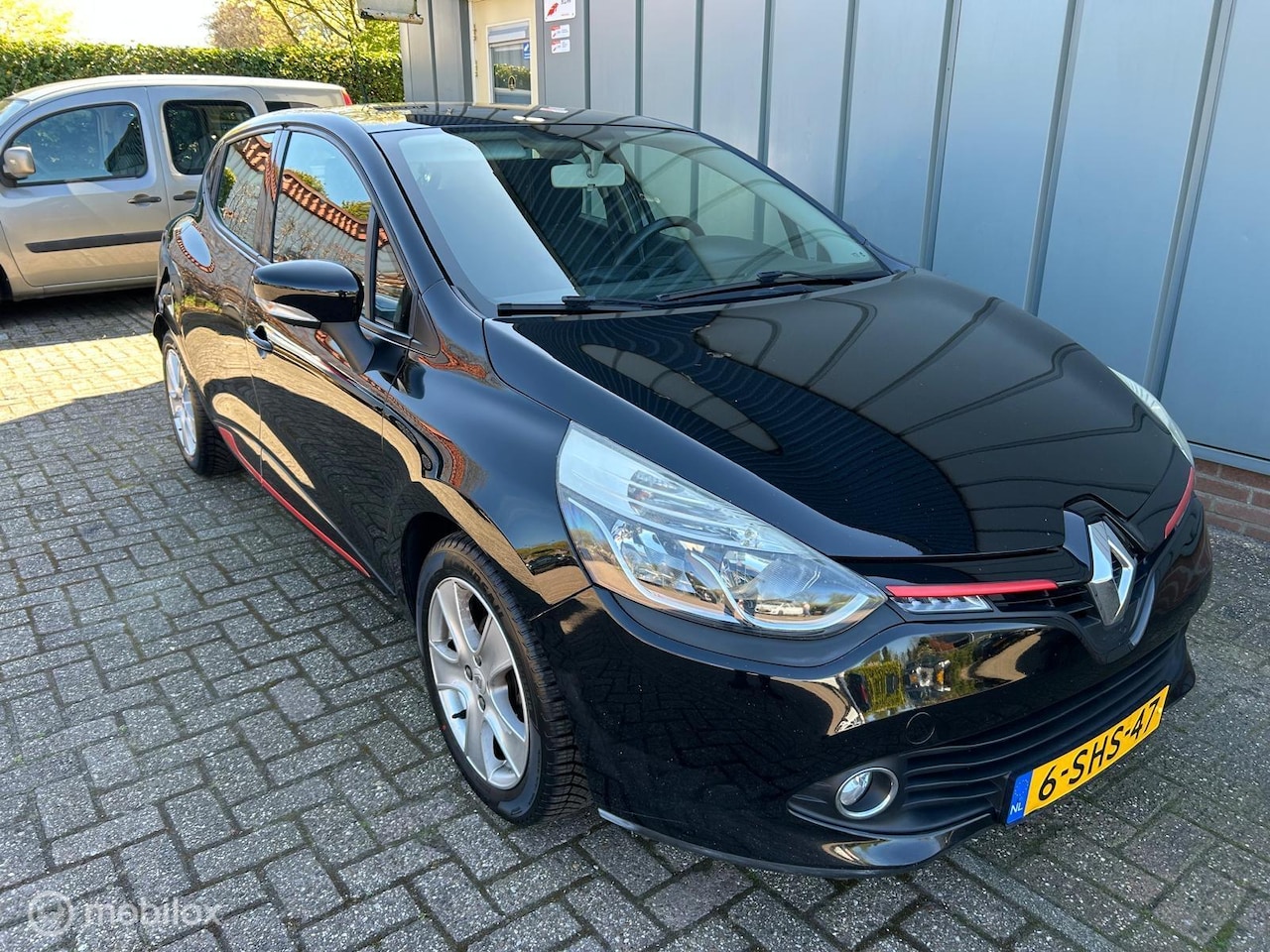 Renault Clio - 0.9 TCe Expression 0.9 TCe Expression - AutoWereld.nl