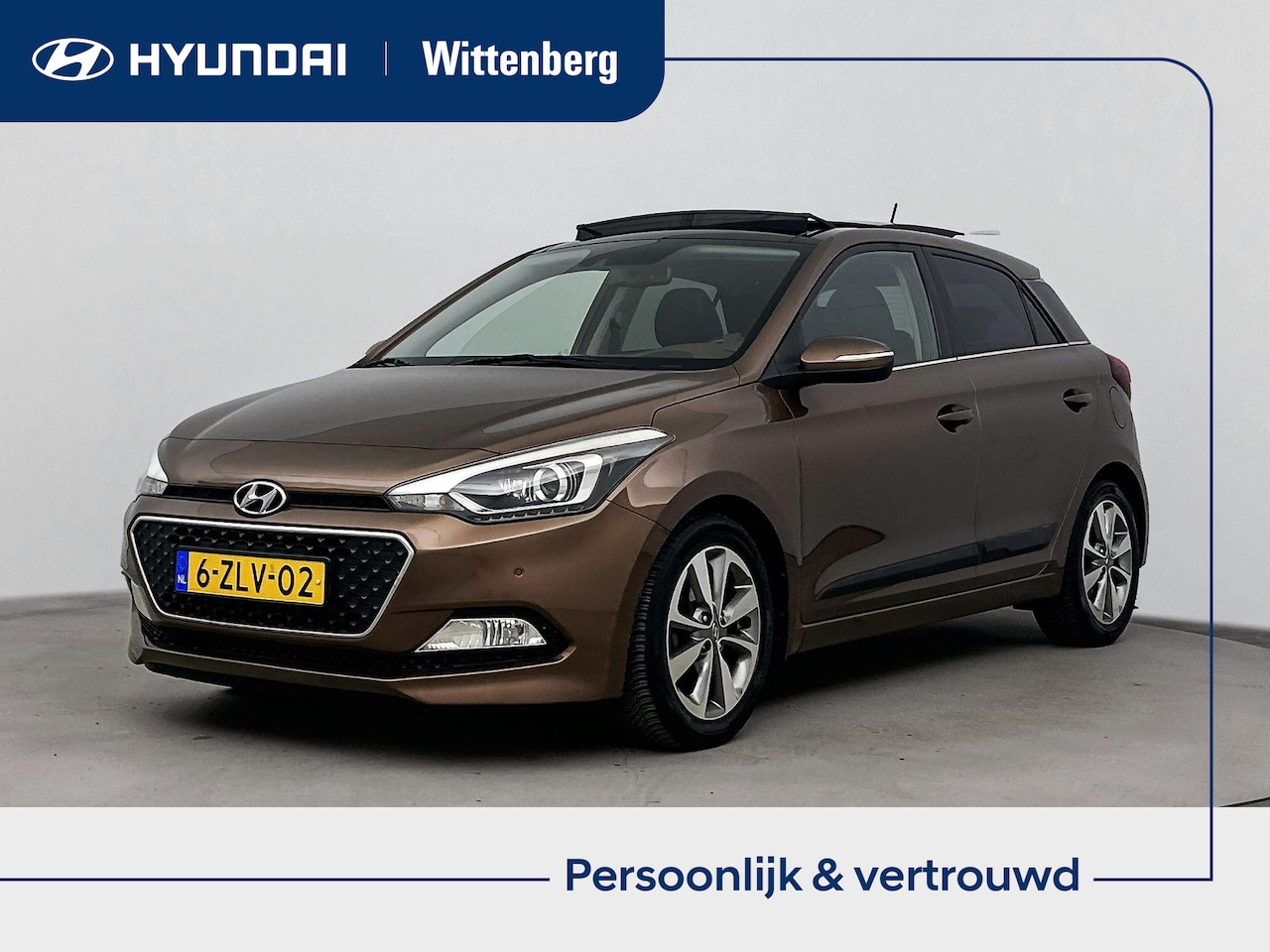 Hyundai i20 - 1.2 HP i-Motion Premium | Trekhaak | Panoramadak | - AutoWereld.nl