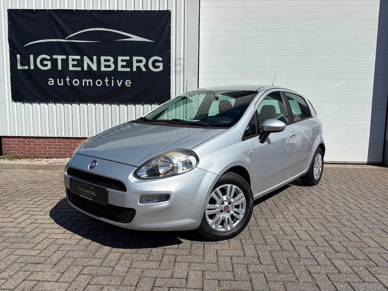 Fiat Punto Evo - 1.2 Pop 1e EIGENAAR|TREKHAAK|AIRCO|RIJKLAAR - AutoWereld.nl