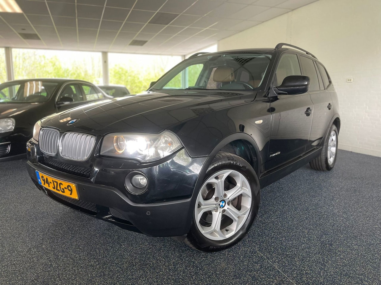 BMW X3 - 2.0d | Automaat |Panoramadak | Leder | TV | Navi | LMV | Climate | Stoelverwarming | Cruis - AutoWereld.nl