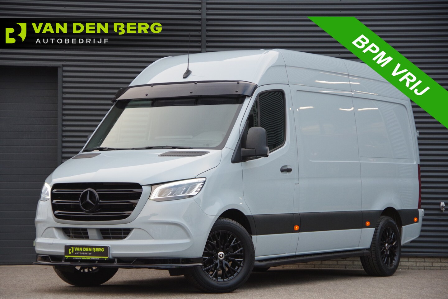 Mercedes-Benz Sprinter - 317 1.9 CDI L2H2 3-ZITS, AUT. LED, STOELVERWARMING, STANDKACHEL, GEV. STOEL, CAMERA, CRUIS - AutoWereld.nl