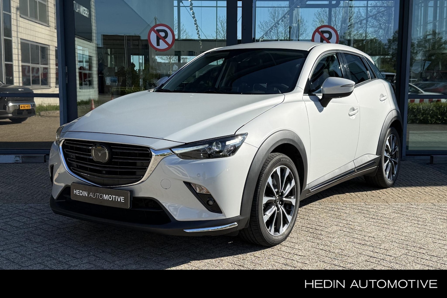 Mazda CX-3 - 2.0 SkyActiv-G 121 Signature | Afn. Trekhaak | HUD | Stoelverwarming | Leder | - AutoWereld.nl