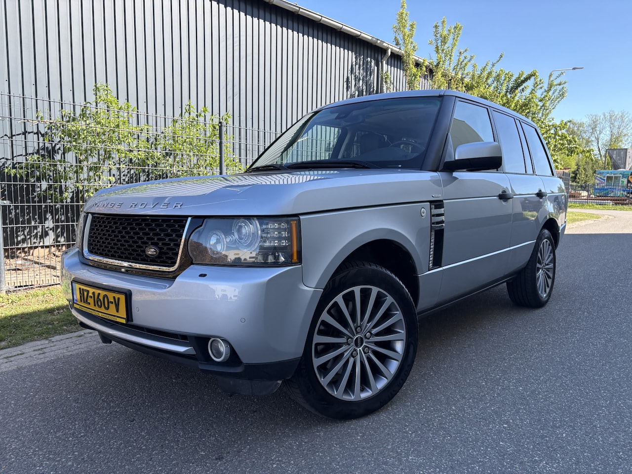 Land Rover Range Rover - 3.6 TDV8 Vogue / AUTOMAAT / LEER / NAVI / SCHUIFDAK - AutoWereld.nl
