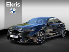 BMW M5 - Sedan Bowers & Wilkins Surround Sound System | Glazen panoramadak | Driving Assistant Prof