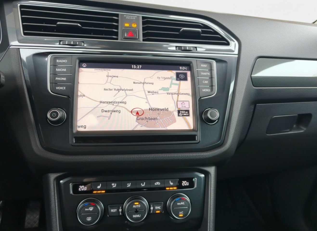 Volkswagen Tiguan - 1.4 TSI ACT Comfortline Business R 1.4 TSI ACT Comfortline Business R, Led, Camera, PDC, ACC, Keyless, NAP
