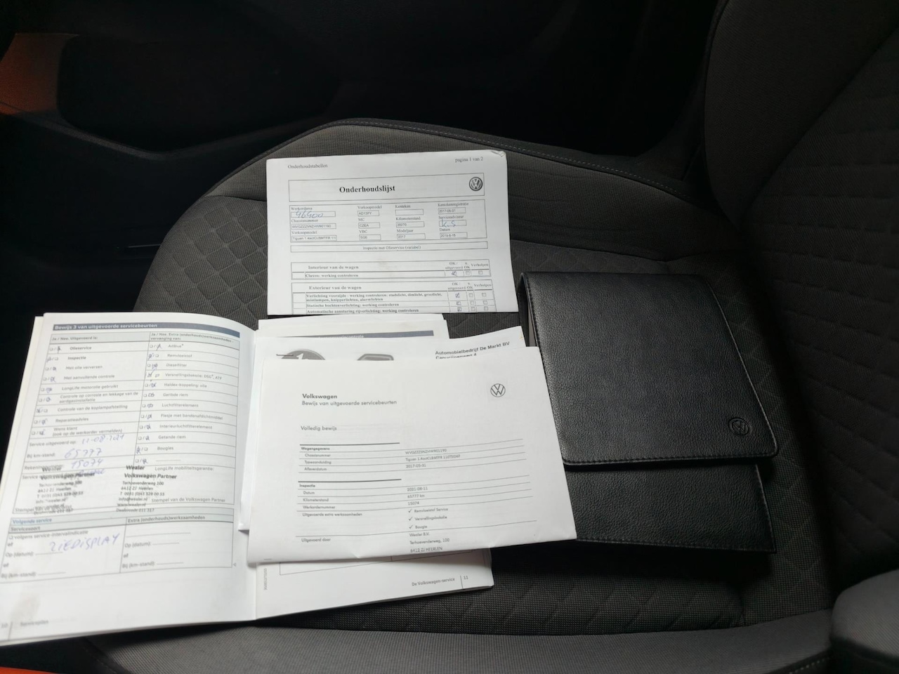 Volkswagen Tiguan - 1.4 TSI ACT Comfortline Business R 1.4 TSI ACT Comfortline Business R, Led, Camera, PDC, ACC, Keyless, NAP