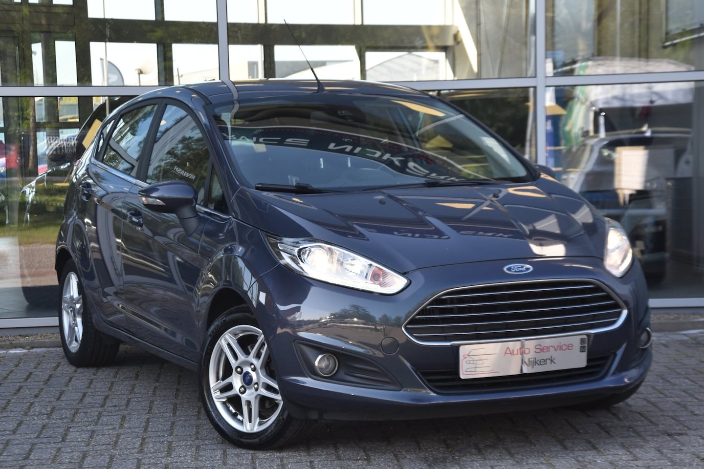 Ford Fiesta - 1.0 EcoBoost Titanium Airco Nav. Pdc Lm-Velgen 1ste Eigenaar - AutoWereld.nl