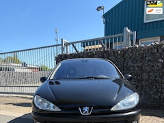 Peugeot 206 - 1.6-16V XS