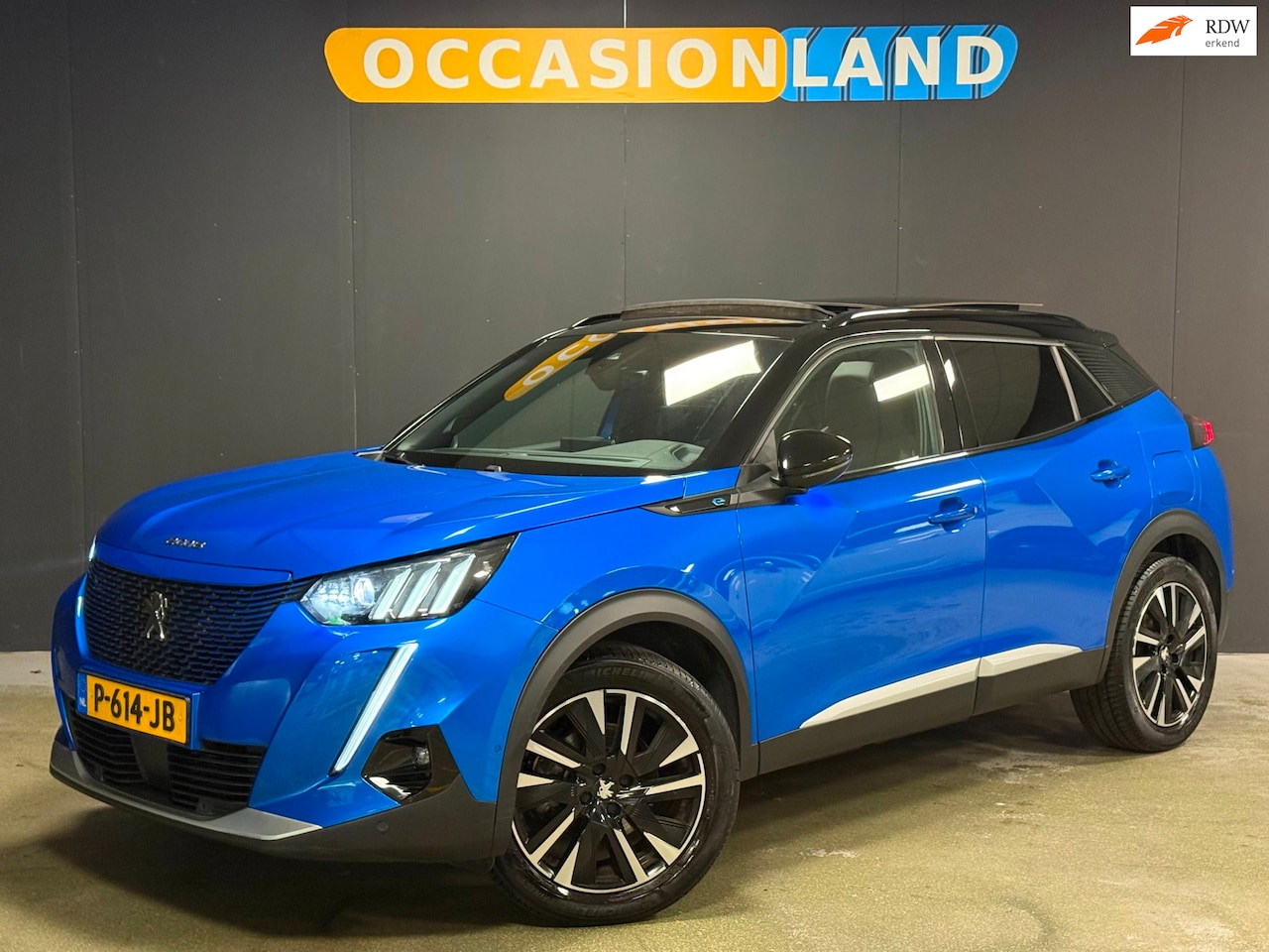 Peugeot e-2008 - EV GT Pack 50 kWh|PANO|360|LED|SFEER|STOELV|KEYLESS|DODEHOEK|ACC|CARPLAY|18INCH| - AutoWereld.nl