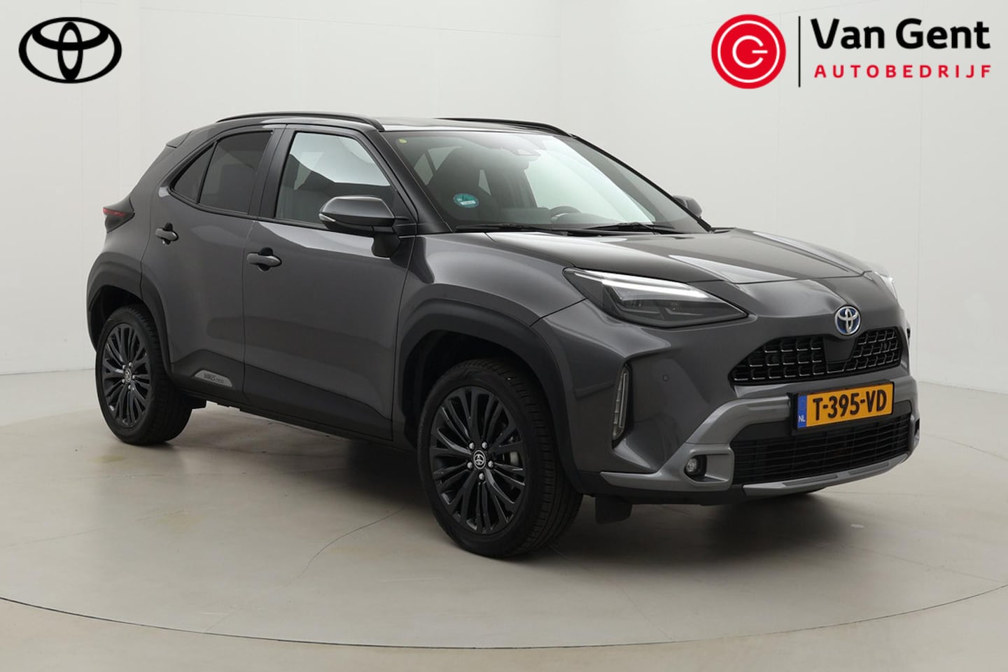 Toyota Yaris Cross - 1.5 Hybrid Adventure | Trekhaak | Matrix LED | Dodehoek detectie | Head-up display | Apple - AutoWereld.nl