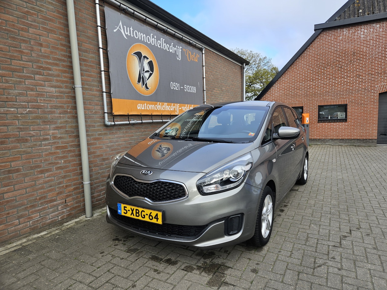 Kia Carens - 2.0 GDi First Edition 7P (tik in de motor) - AutoWereld.nl