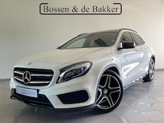 Mercedes-Benz GLA-Klasse - 200 Edition 1 | Afneembare trekhaak | Panorama dak | Carplay