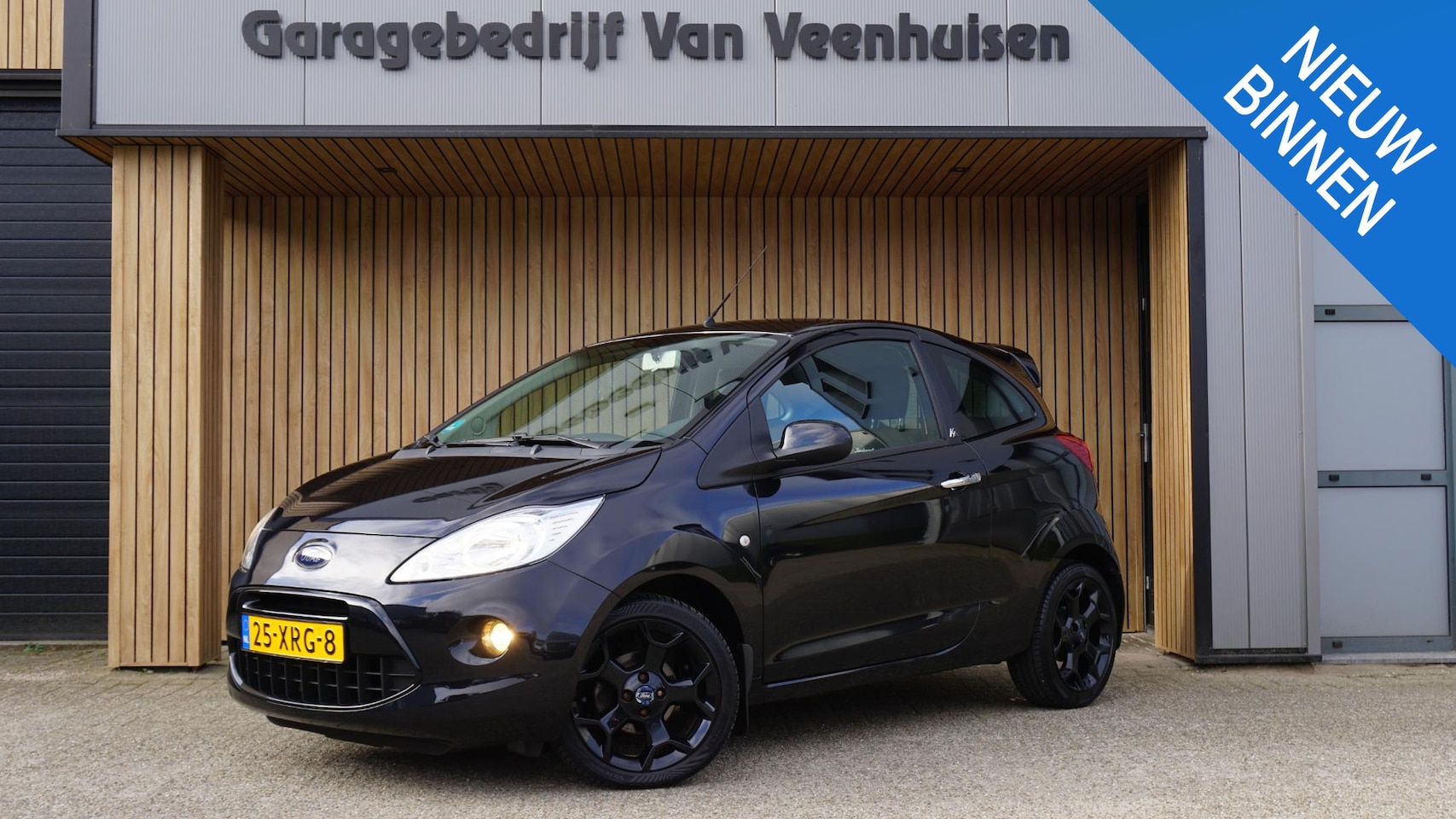 Ford Ka - 1.2 69pk Metal Individual *Black Edition* Airco 16inch LM *Achterspoiler* *NL auto* Keurig - AutoWereld.nl