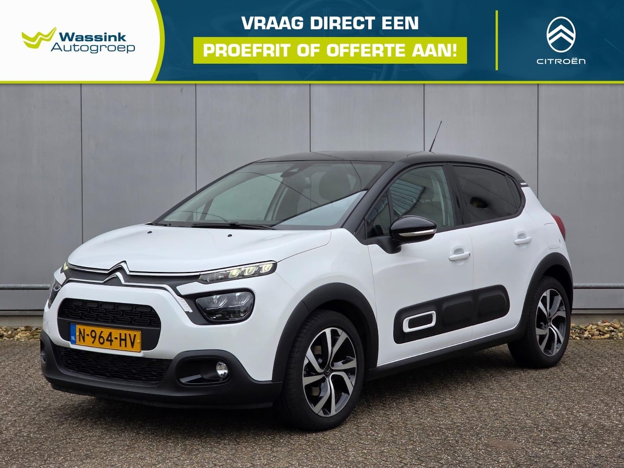 Citroën C3 - 110pk Shine Automaat | Navigatie | Parkeercamera | Unieke km stand - AutoWereld.nl