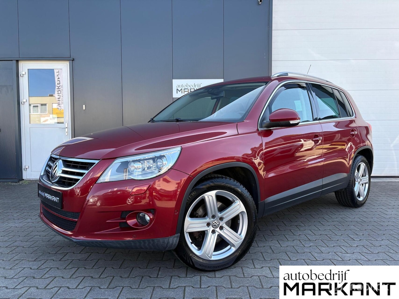 Volkswagen Tiguan - 1.4 TSI 4Motion / Xenon / Leder / Trekhaak - AutoWereld.nl