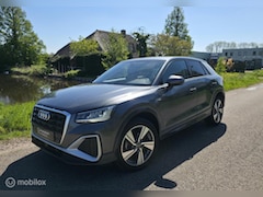 Audi Q2 - 35 TFSI S-Line / Leder / Navi / Camera / Carplay