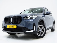 BMW X1 - xDrive25e Individual | Panoramadak | Leder | Camera | Keyless | Cruise | Virtual | DAB | C
