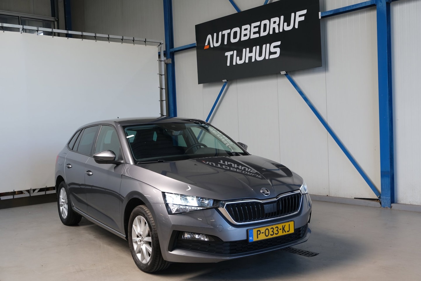 Skoda Scala - 1.0 TSI Ambition - N.A.P. Airco, Carplay, Cruise, PDC. - AutoWereld.nl