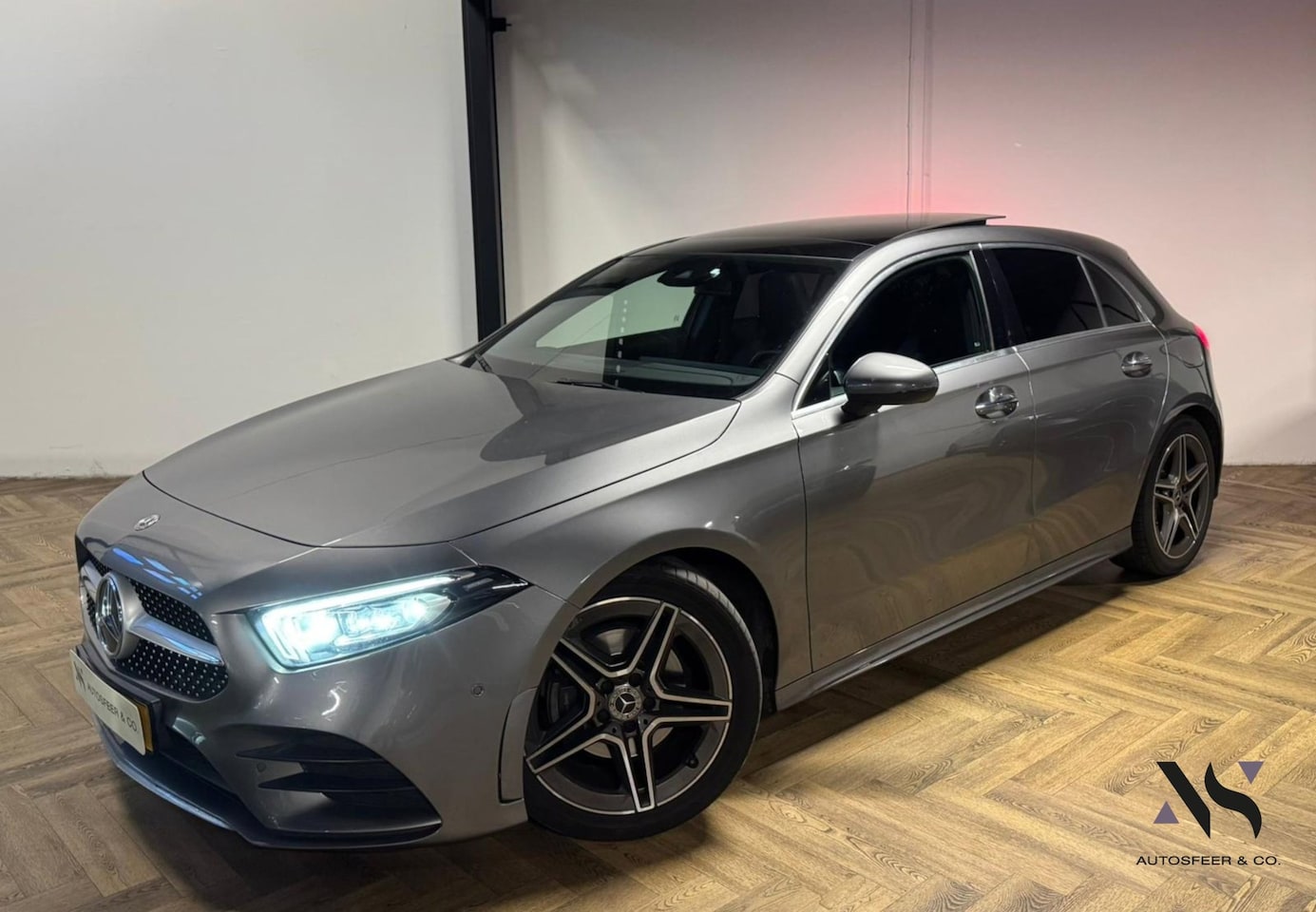 Mercedes-Benz A-klasse - 200 Premium Plus PANO KEYLESS CAM - AutoWereld.nl