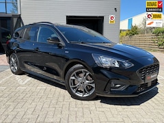 Ford Focus Wagon - 1.0 EcoBoost ST Line Automaat Weinig KM