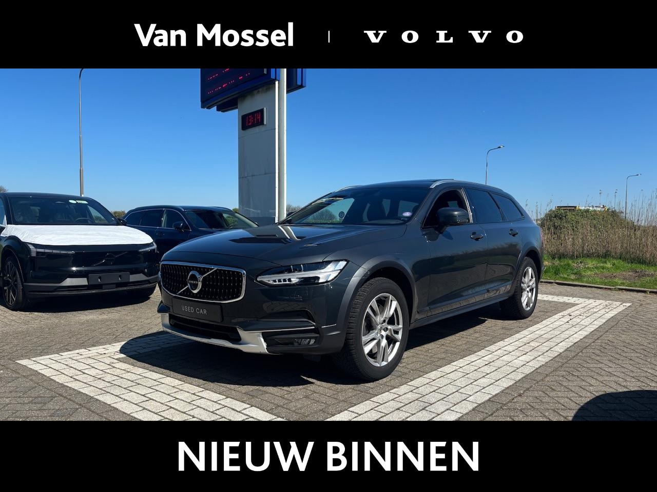 Volvo V90 Cross Country - T5 Pro | Trekhaak | Massagestoelen | Geventileerd Leer | Panoramadak | Heads- Up Display | - AutoWereld.nl