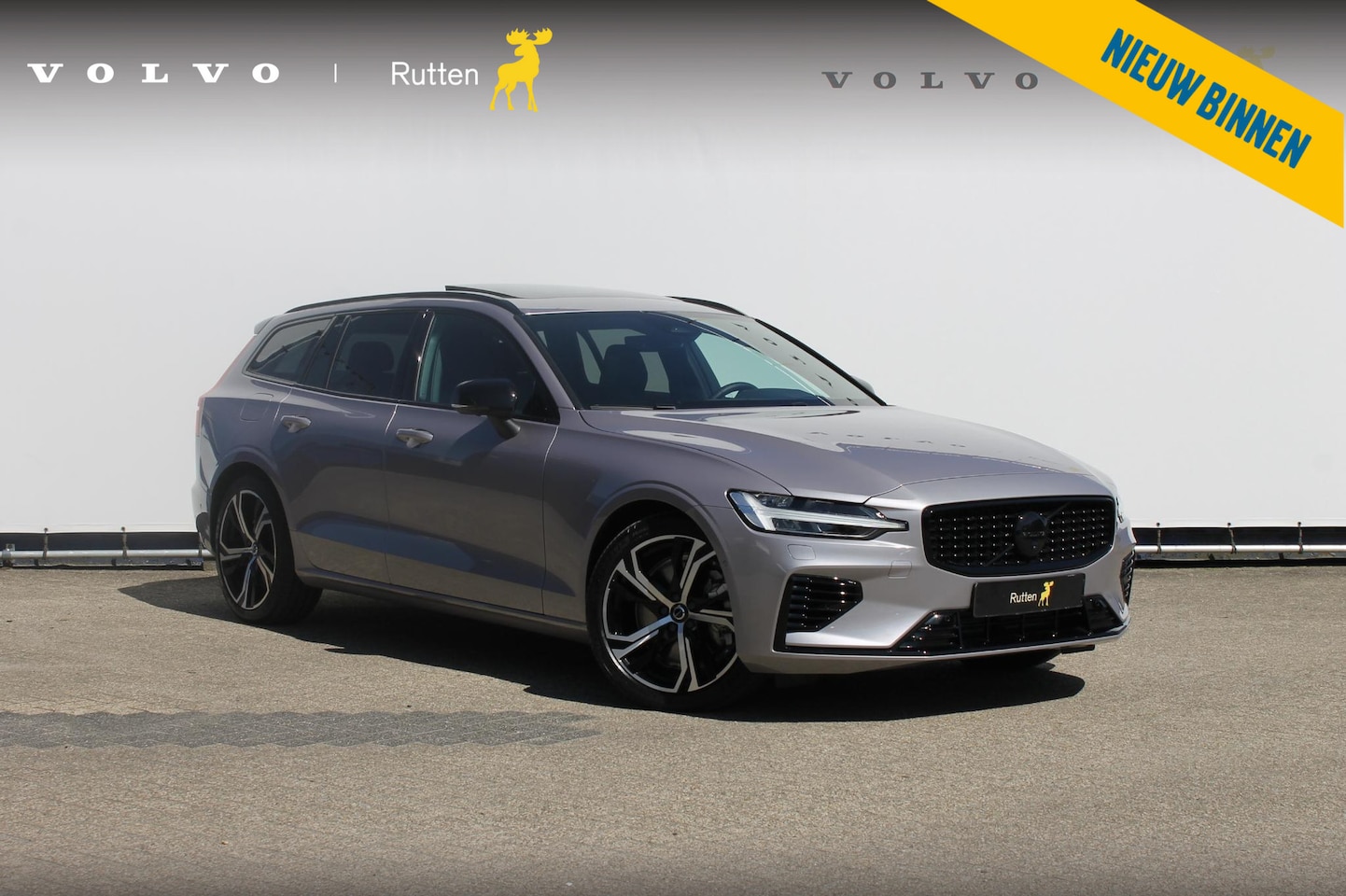 Volvo V60 - T6 350PK Automaat Plug-in hybrid AWD Ultra Dark Adaptieve Cruise Control / Head-up display - AutoWereld.nl