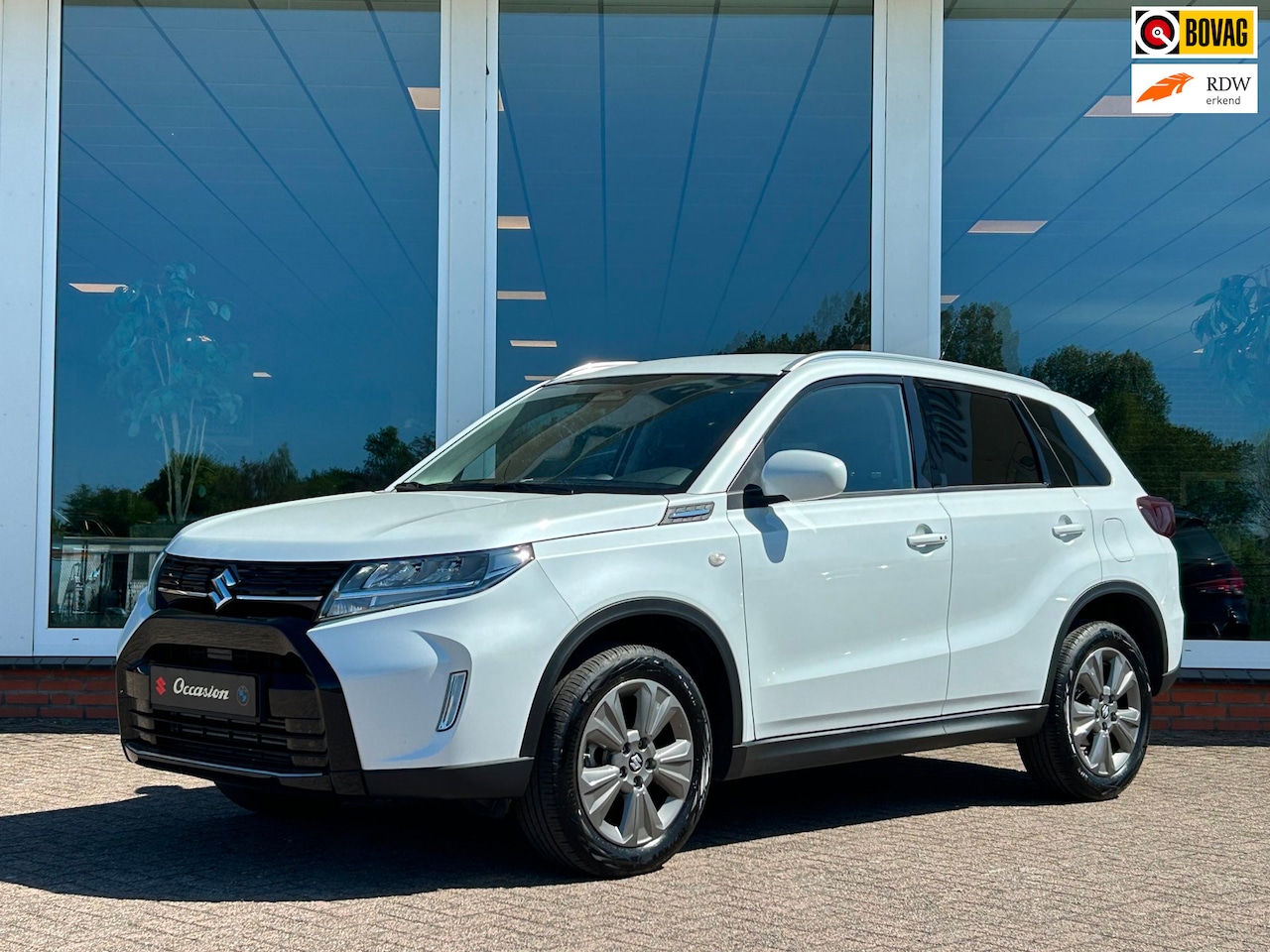 Suzuki Vitara - 1.4 Boosterjet Select Smart Hybrid - Navi - Camera - PDC - Nieuwstaat - AutoWereld.nl