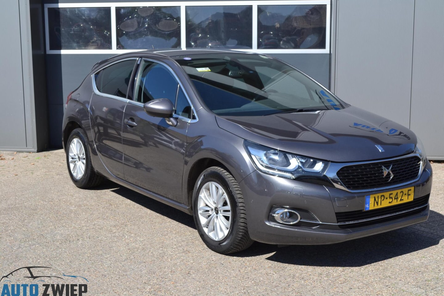 DS 4 - 1.2 PureTech Business Navi/airco/sensoren/cruise - AutoWereld.nl