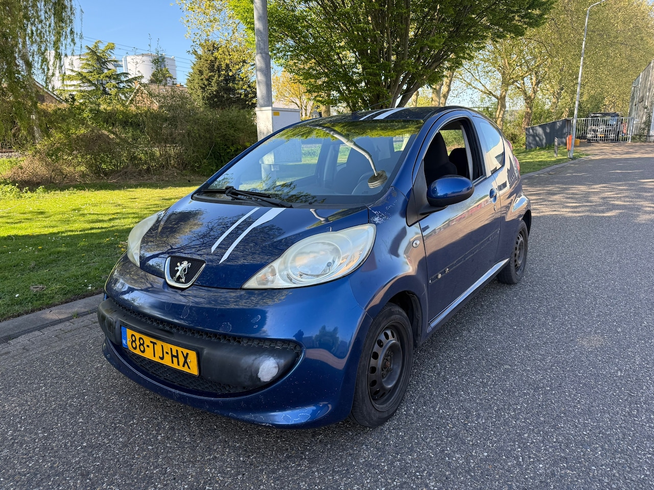 Peugeot 107 - 1.0-12V XS NAP/AIRCO - AutoWereld.nl