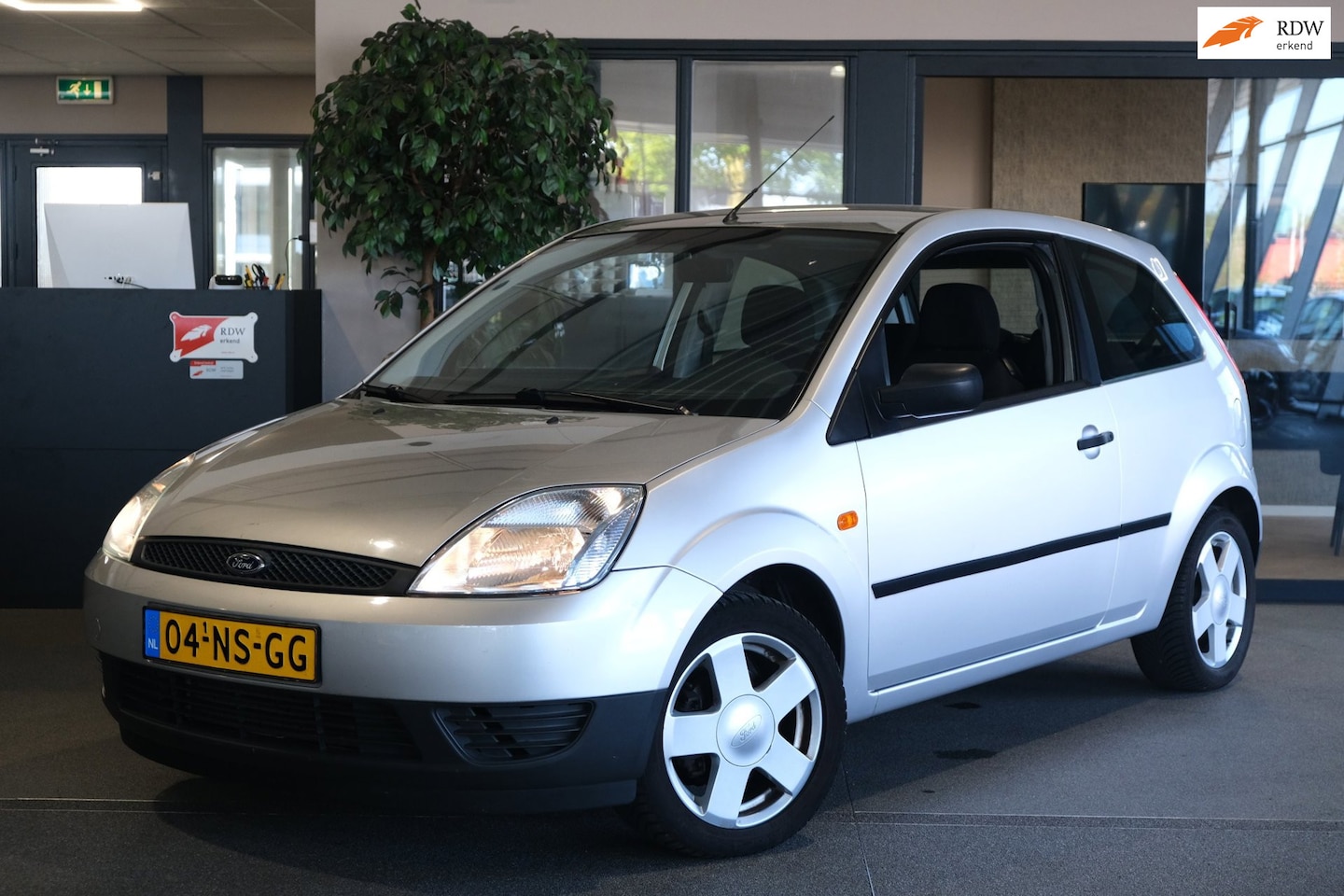 Ford Fiesta - 1.3 Centennial Airco Radio - AutoWereld.nl