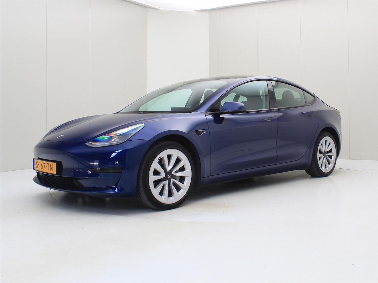 Tesla Model 3 - Standard RWD Plus UPGRADE 92,4% SoH [ RYZEN AMD+LFP-ACCU+TREKHAAK+WARMTEPOMP+AUTOPILOT+60 - AutoWereld.nl