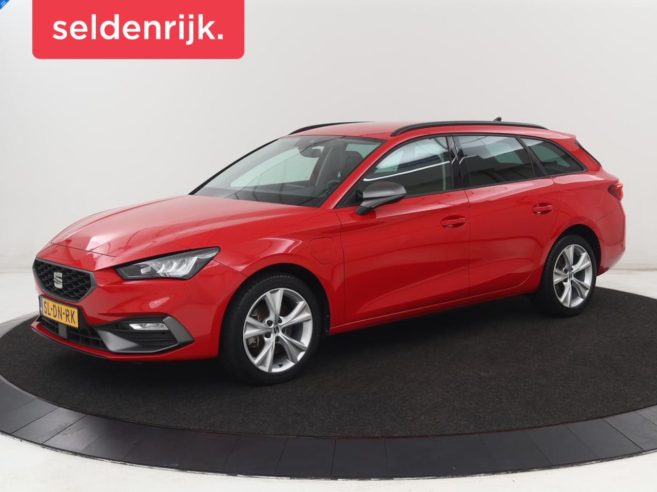 SEAT Leon - 1.4 TSI eHybrid PHEV FR | SOH 97,5% | Stoelverwarming | Adaptive cruise | Sfeerverlichting - AutoWereld.nl