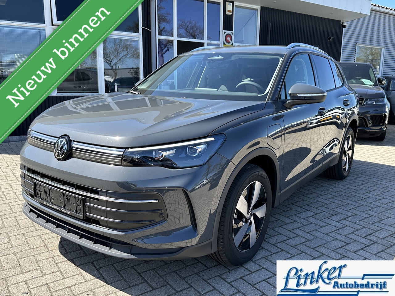 Volkswagen Tiguan - 1.5 eHybrid Life NIEUW Trekhaak+winterpakket - AutoWereld.nl