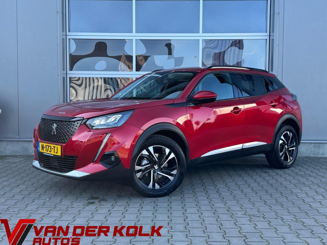 Peugeot 2008 - 1.2 PureTech Allure | Nieuwe D-Riem | LED | Camera | CarPlay | Navigatie | Cruise | Climat - AutoWereld.nl