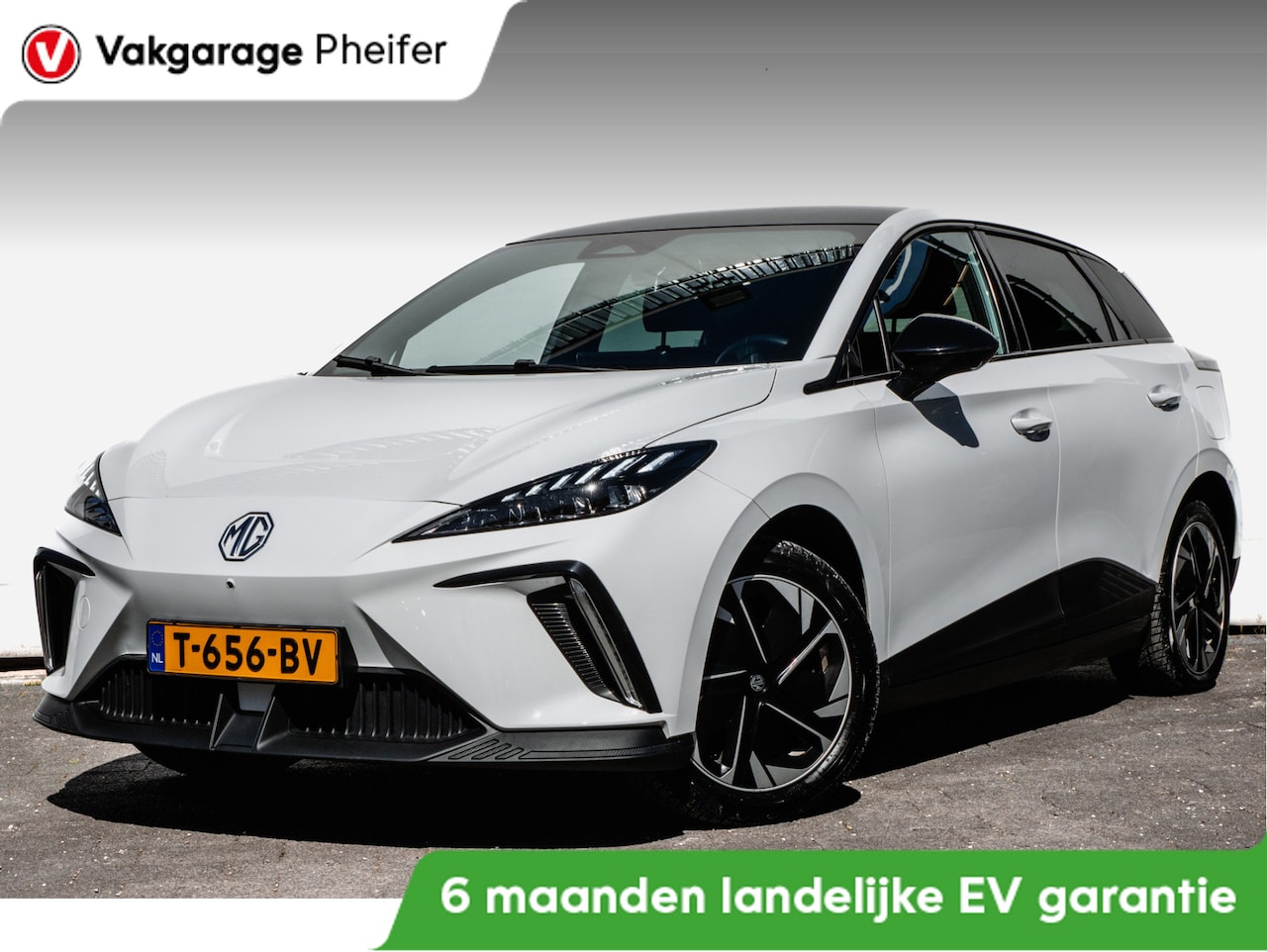 MG MG4 Electric - Luxury 64 kWh Warmtepomp/ Stuur+stoelverwarming/ Camera/ DAB+/ Carplay - AutoWereld.nl