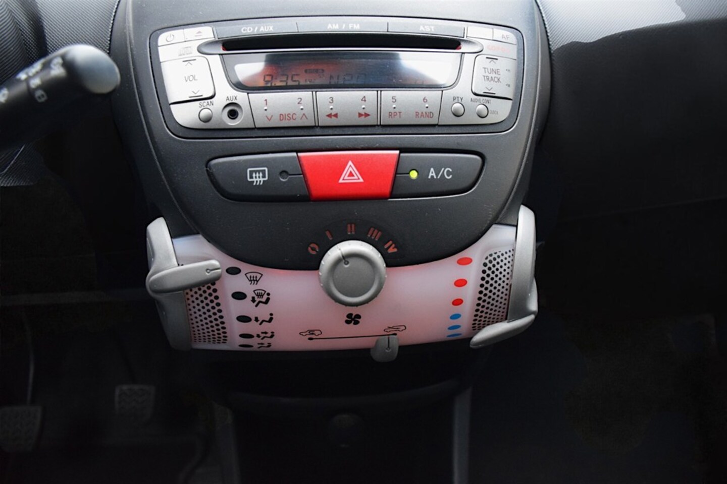 Peugeot 107 - 1.0 Active 1.0 Active, 5-drs, Airco, NAP, Origineel Nederlandse auto, Parrot, APK tot 23-02-2027