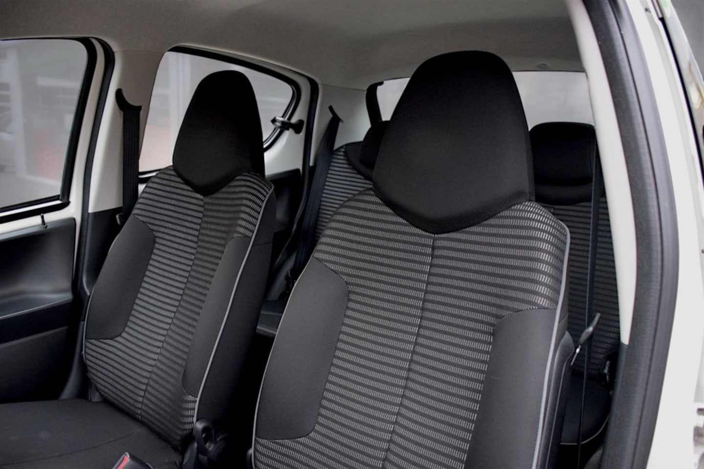 Peugeot 107 - 1.0 Active 1.0 Active, 5-drs, Airco, NAP, Origineel Nederlandse auto, Parrot, APK tot 23-02-2027