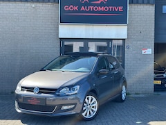 Volkswagen Polo - 1.2 TSI Highline / Stoelverwarming / Pano / Automaat / PDC / LED / Stoelverwarming
