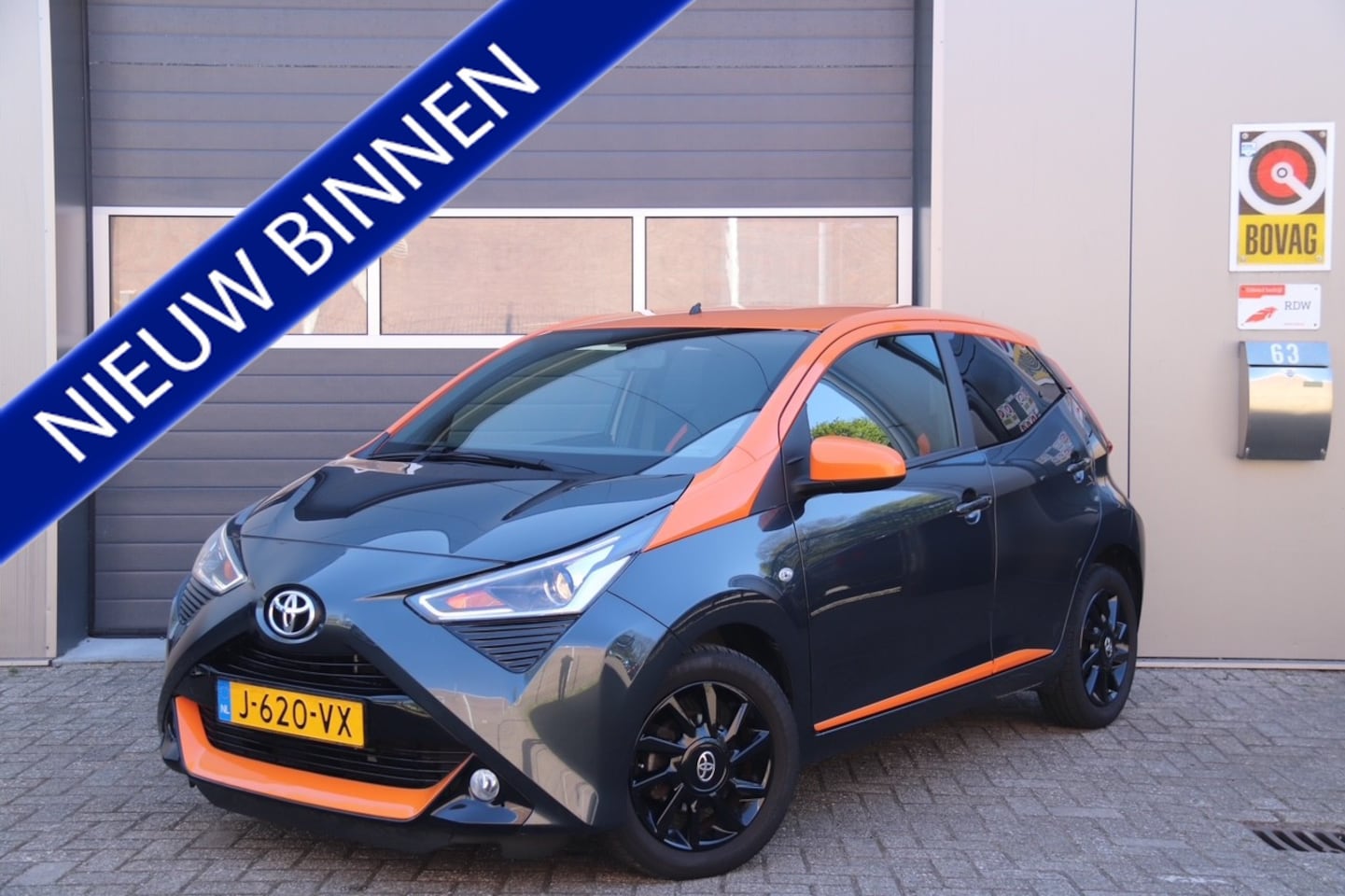 Toyota Aygo - 1.0 VVT-i x-clusiv JBL Automaat, Camera, Carplay, Navi - AutoWereld.nl