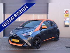 Toyota Aygo - 1.0 VVT-i x-clusiv JBL Automaat, Camera, Carplay, Navi