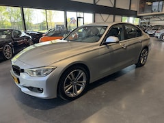 BMW 3-serie - 320i High Executive Sportline Nieuw model, Sportstoelen in leder, M-Sport chassis, Hifi, A