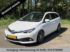 Toyota Auris - 1.8 Hybrid Lease Pro . PANORMA DAK . NAVIGATIE . CRUISE CONTROL