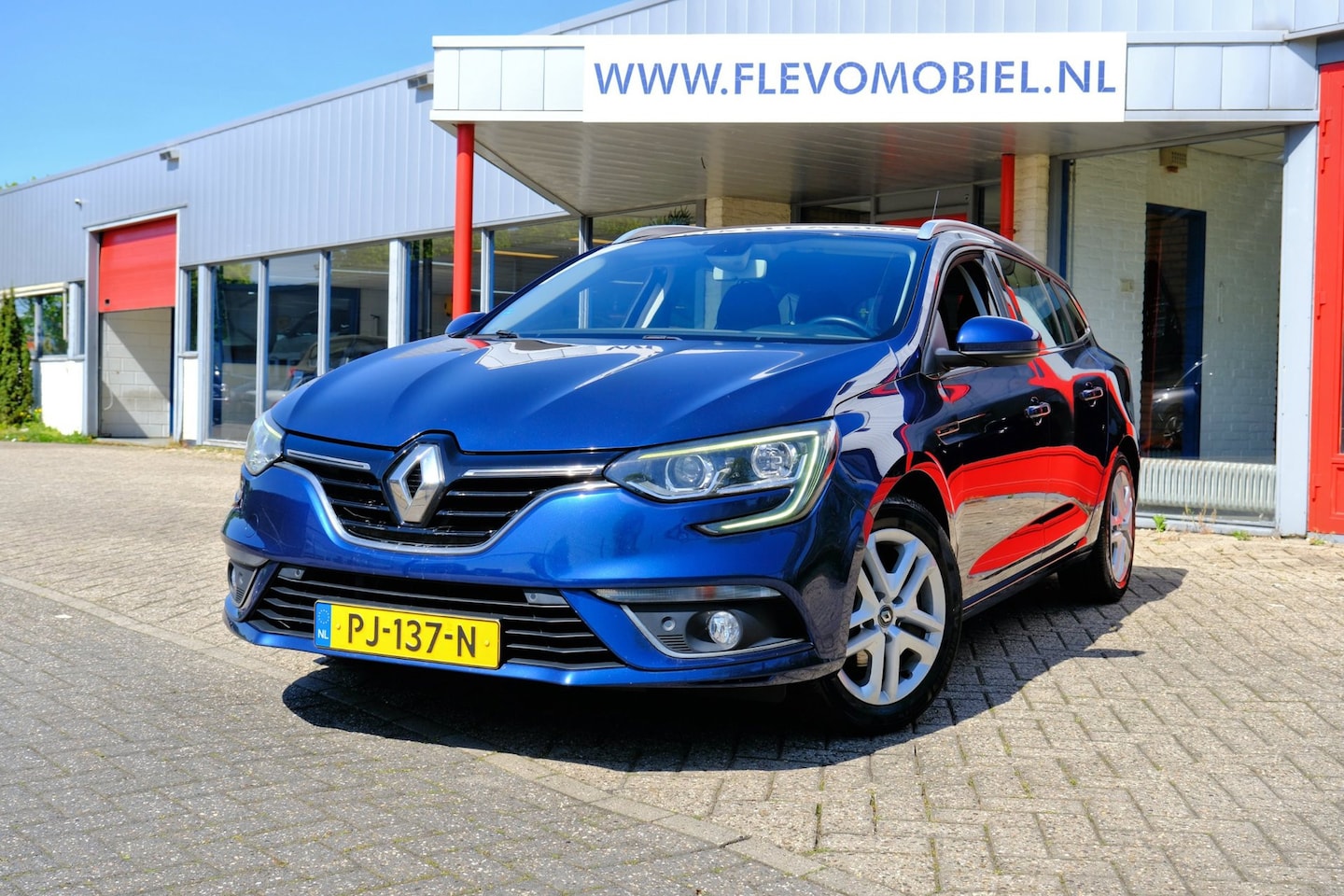 Renault Mégane Estate - 1.2 TCe 132pk Zen Navi|Clima|Cruise - AutoWereld.nl