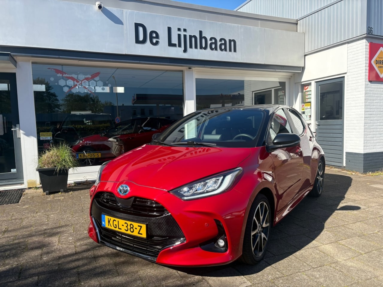 Toyota Yaris - 1.5 Hybrid Executive 1.5 Hybrid Executive - AutoWereld.nl