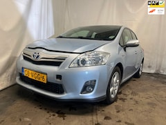 Toyota Auris - 1.8 Full Hybrid Aspiration - Front Schade