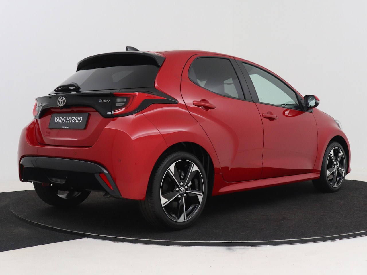 Toyota Yaris - 1.5 Hybrid 130 Executive | NIEUW & DIRECT LEVERBAAR | PRIJS INCL. ALLE ACTIES | MEERDERE K - AutoWereld.nl