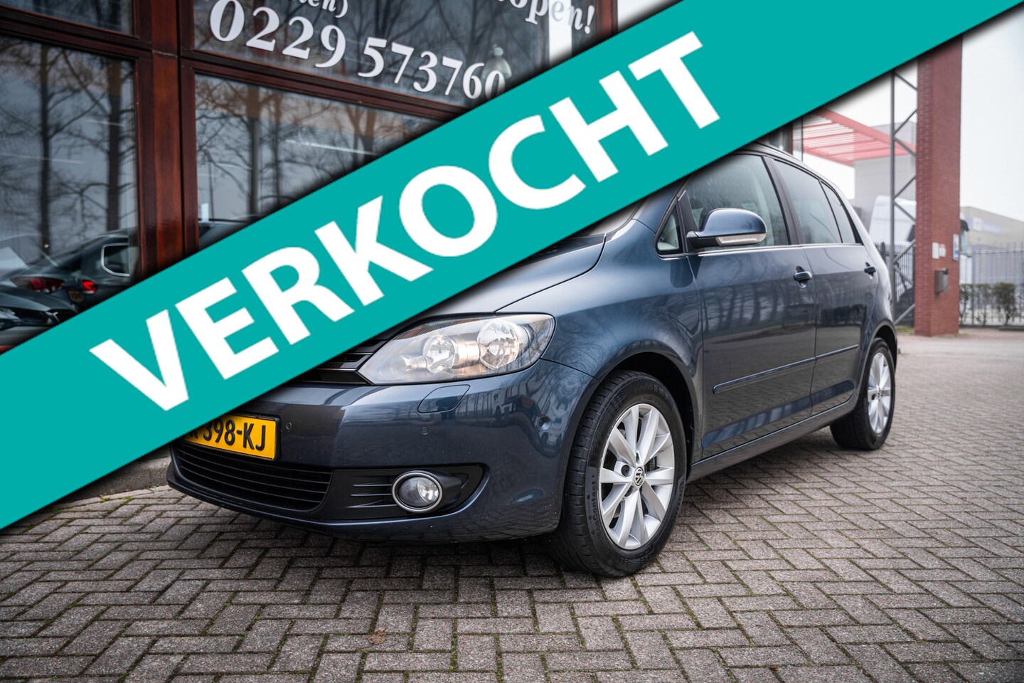 Volkswagen Golf Plus - 1.2 TSI TEAM Comfortline | Stoelverwarming | Aut. Airco | Parkeerhulp voor en achter | Tre - AutoWereld.nl
