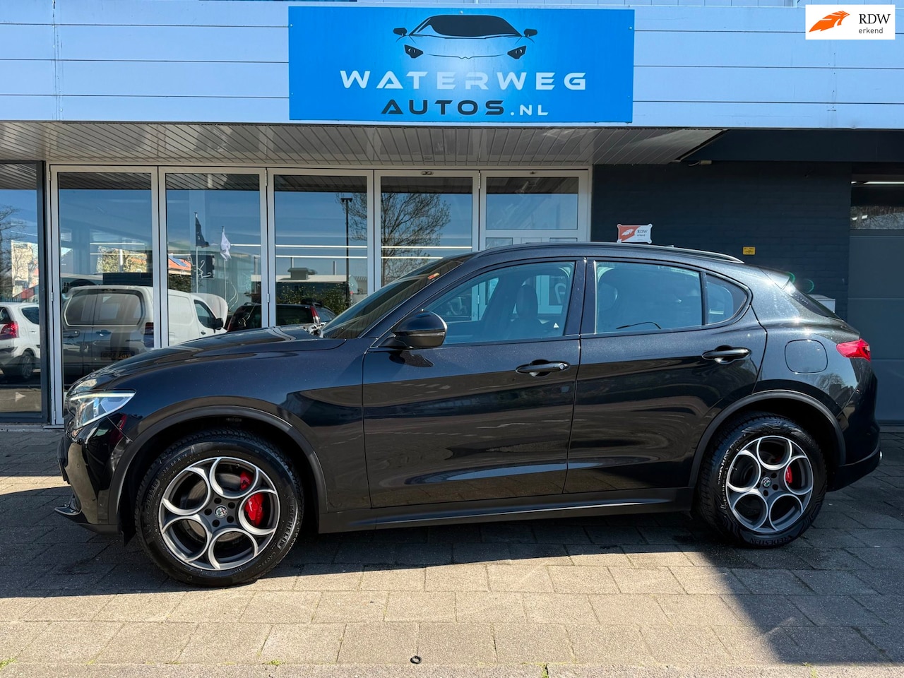 Alfa Romeo Stelvio - 2.0 T AWD Super AUTOMAAT|CRUISE|STOEL VERW.|TREKHAAK - AutoWereld.nl
