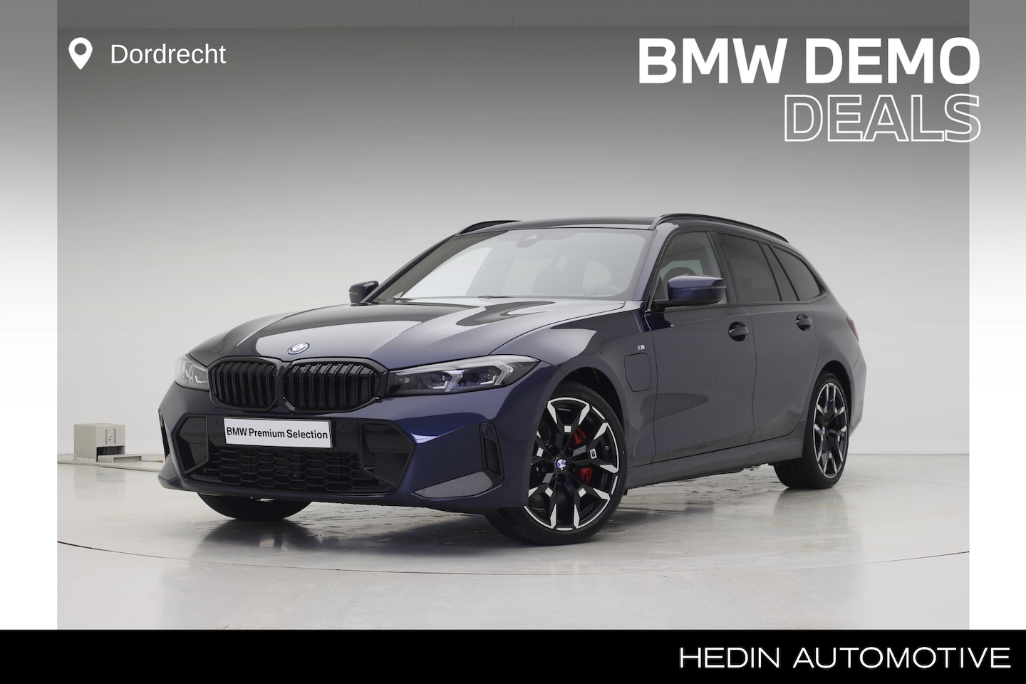 BMW 3-serie Touring - 330e M-Sport Pro | Trekhaak | Panorama | 19" | Nu 58.895,- - AutoWereld.nl
